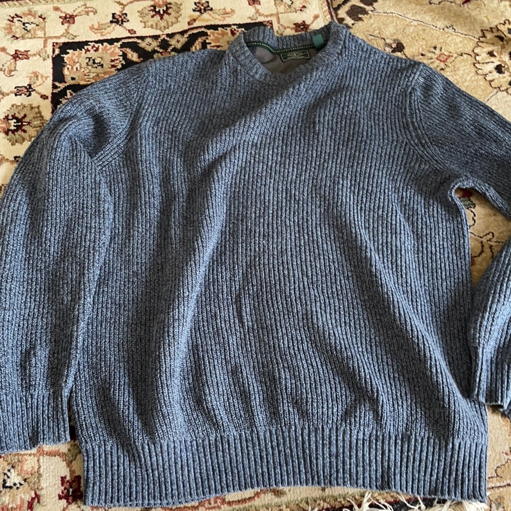 Blue men’s sweater by G.H. Bass & Co